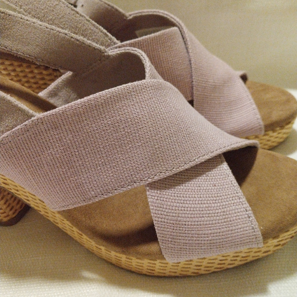 Toms Ibiza Lavender Canvas and Suede Block Heeled Low Platform Sandal - Picture 6 of 11